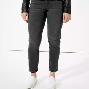 American Eagle Stretch Curvy Mom Jean